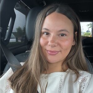 Meet your Posher, Sabrina